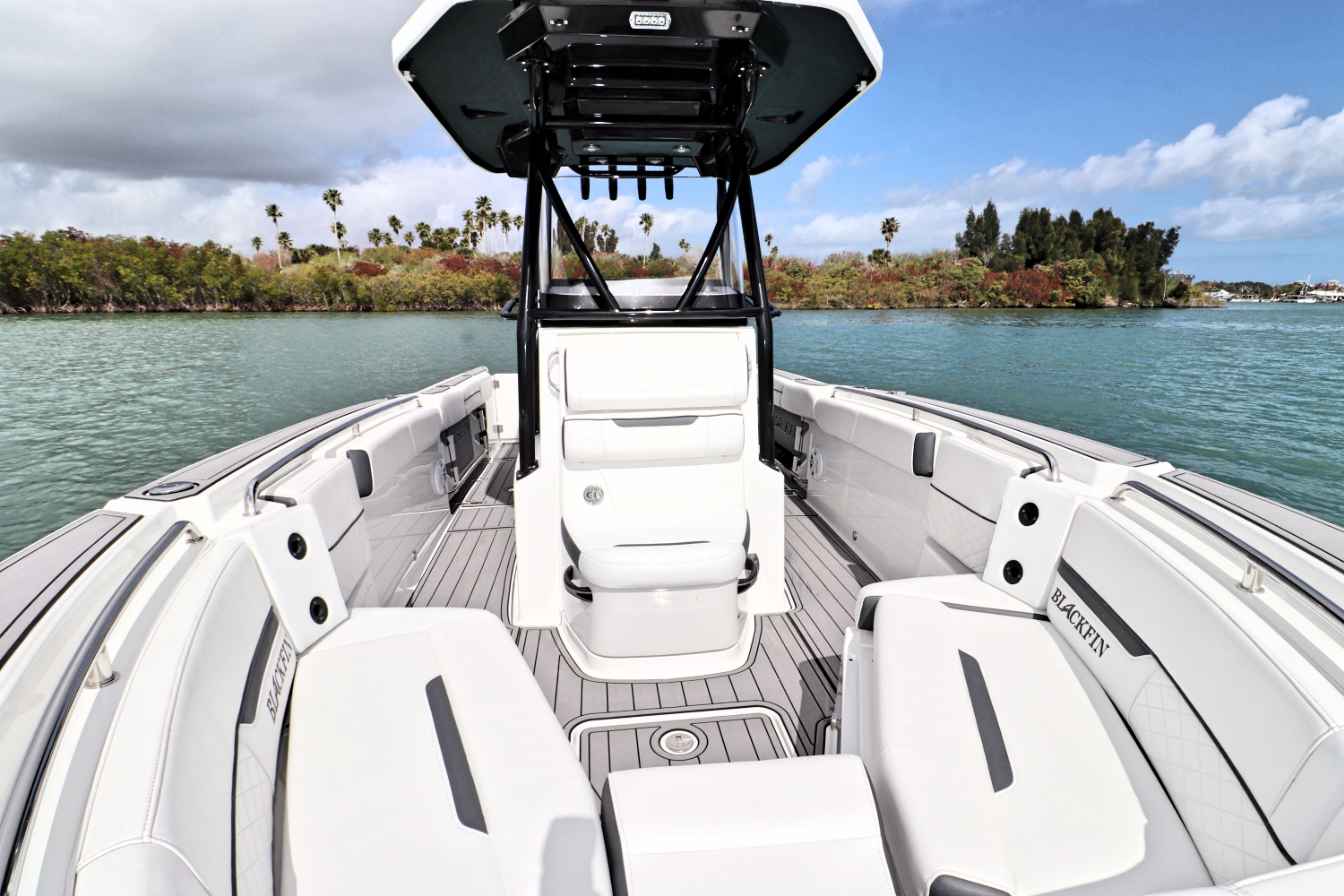 2022 Blackfin 252 CC - 10