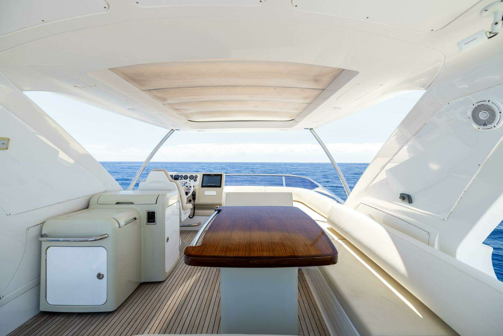 2015 Azimut 64 Flybridge - Image 48
