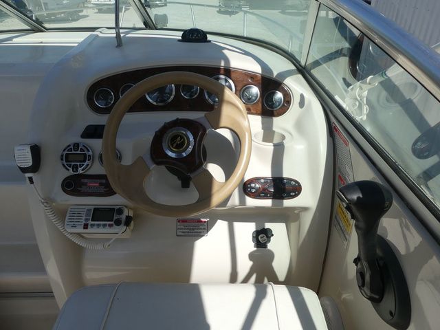 2003 Sea Ray 225 Weekender - 10