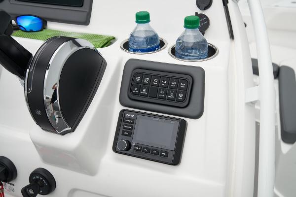 2025 Tahoe 2150 CC - 45
