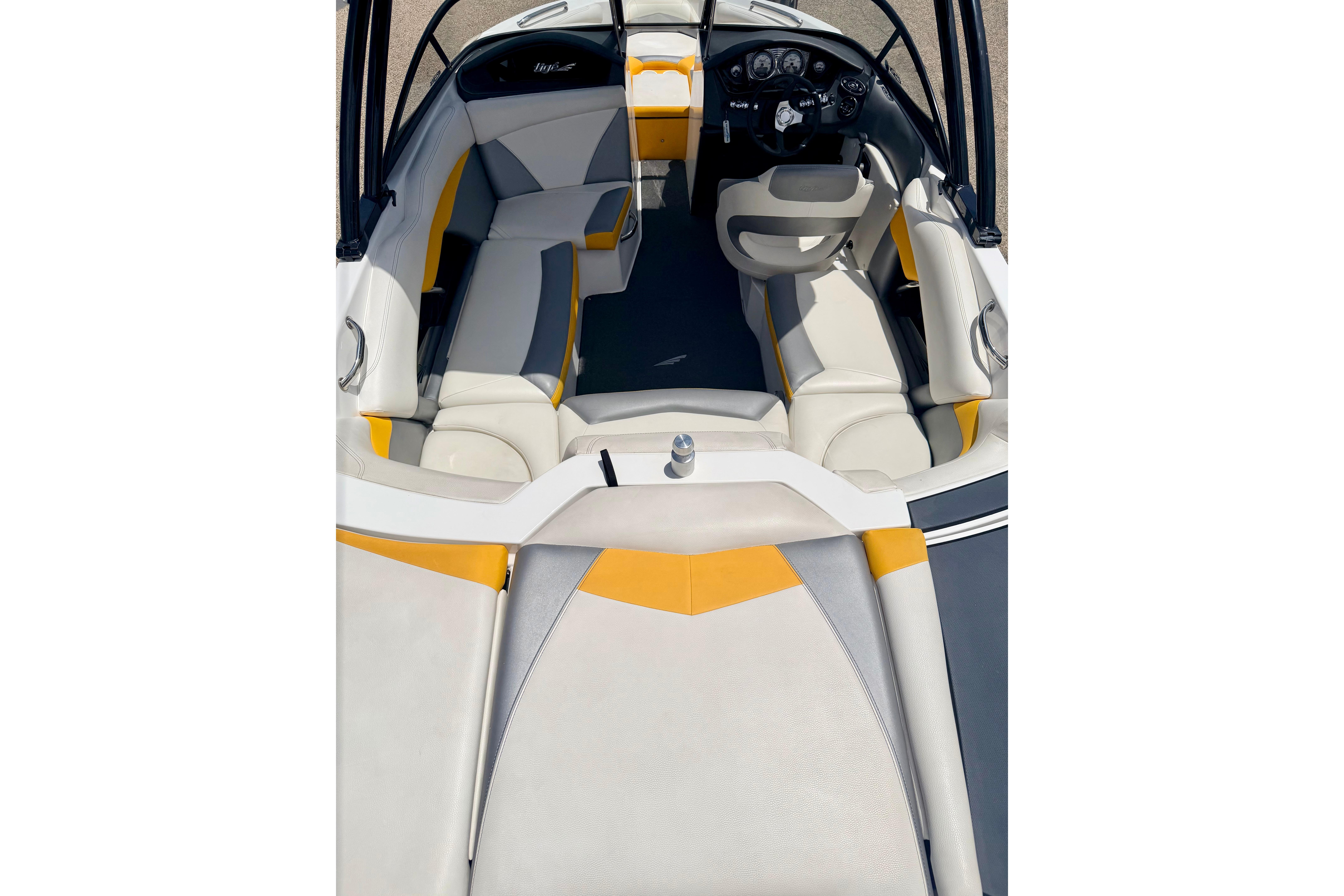 2014 Tigé R20 boat interior with modern seating and sleek dashboard design.