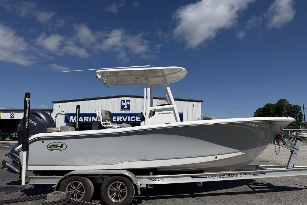 2024 Sea Hunt Ultra 219