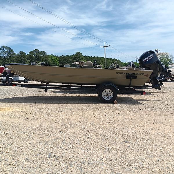 2025 Tracker Grizzly 1754 SC