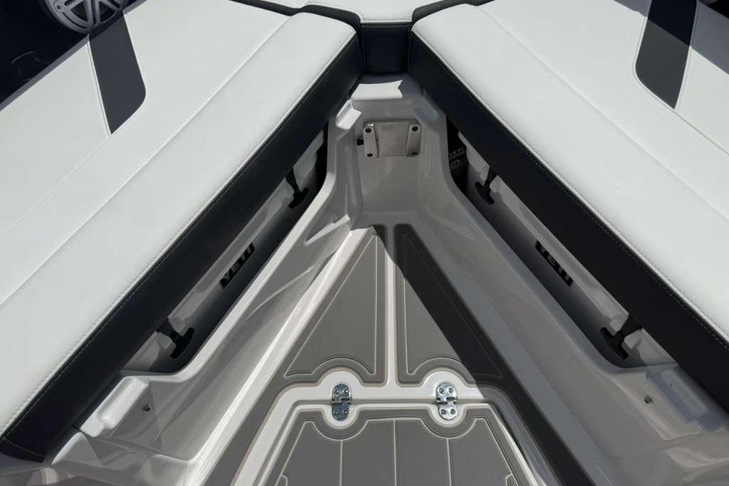 2026 Monterey Elite 30 OB boat interior with sleek seating and modern design.