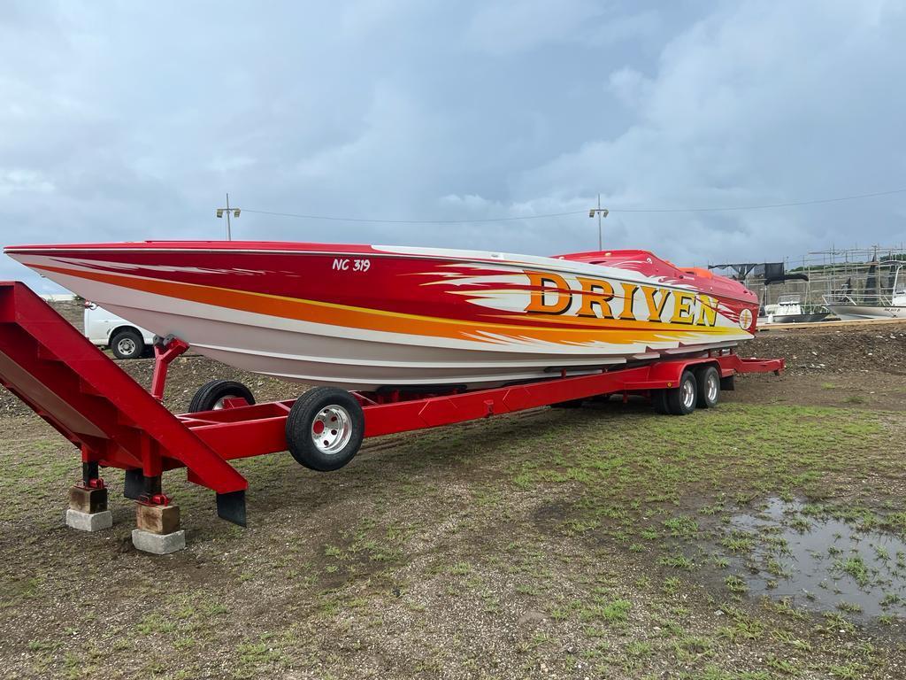 2002 Cigarette 46' Rough Rider