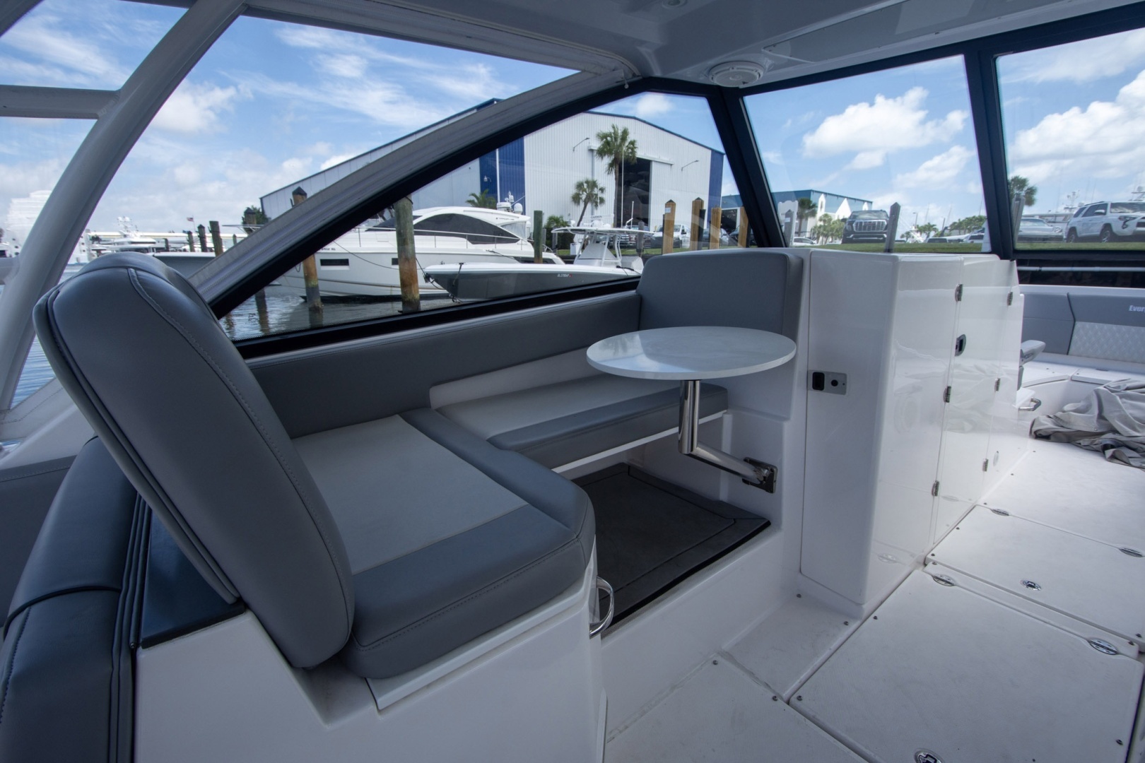 2019 Everglades 340 Dual Console - Image 34