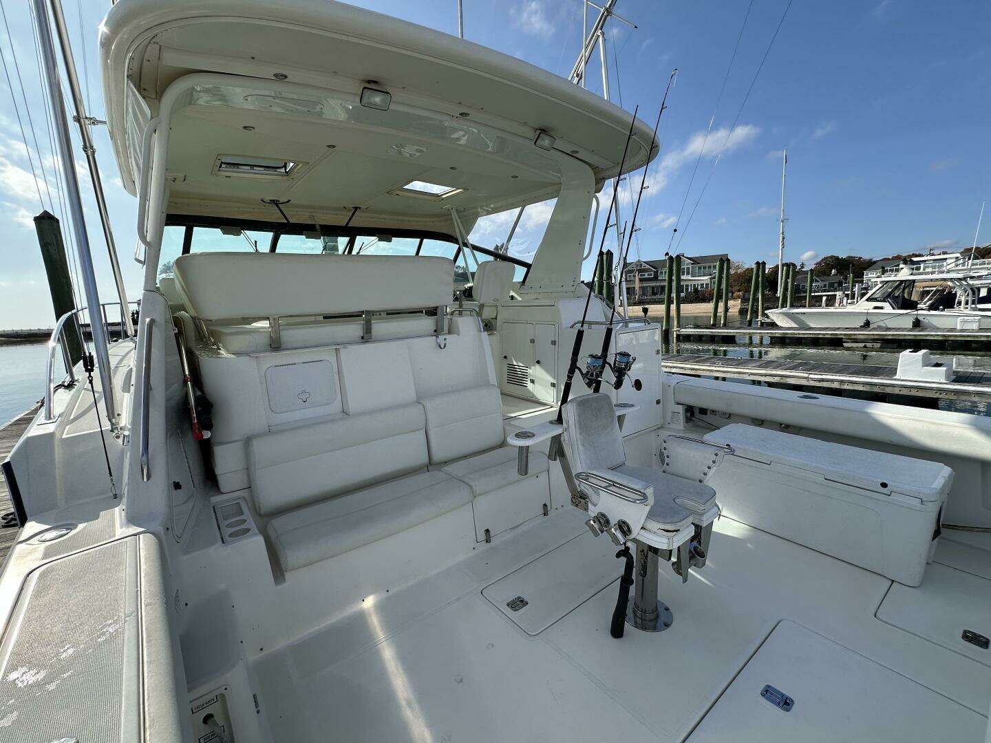 2001 Tiara Yachts 4300 Open - Image 8
