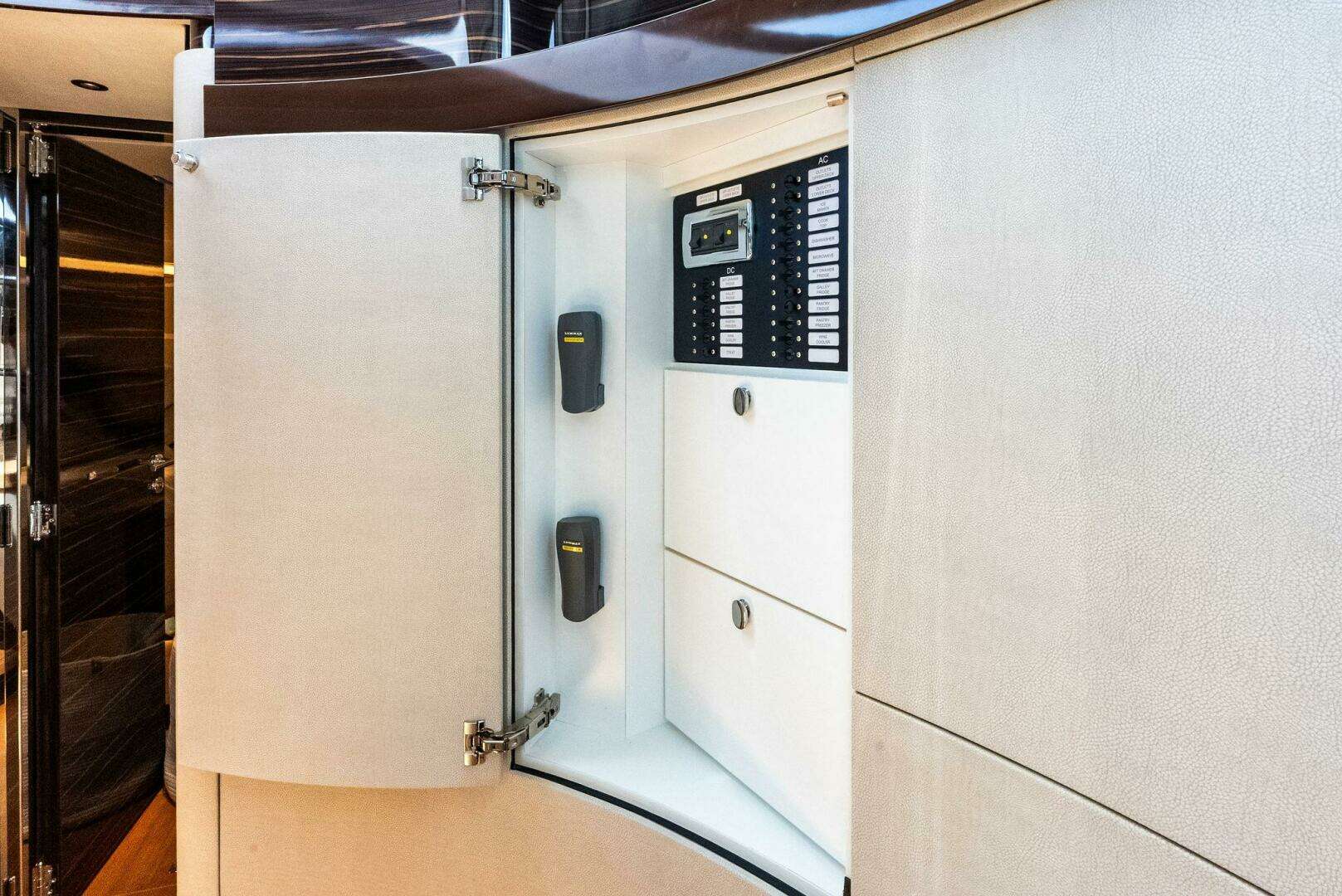 2024 Zeelander Z5 - Image 42