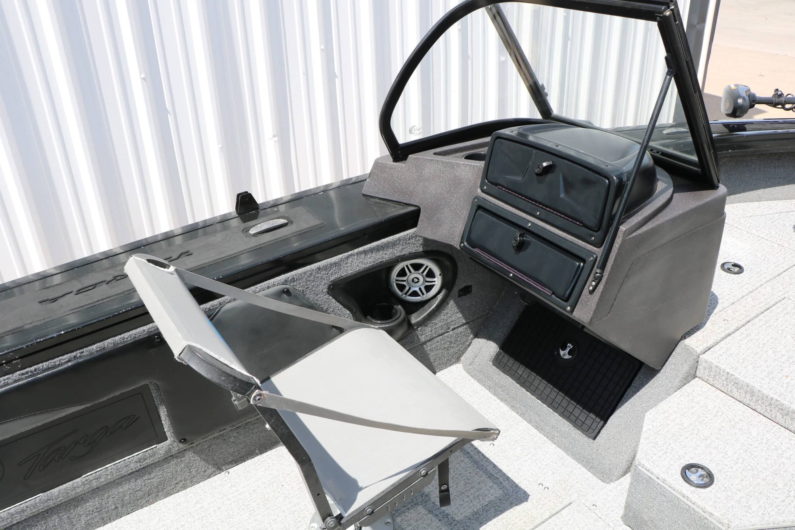 2022 Tracker Targa 19C - 29