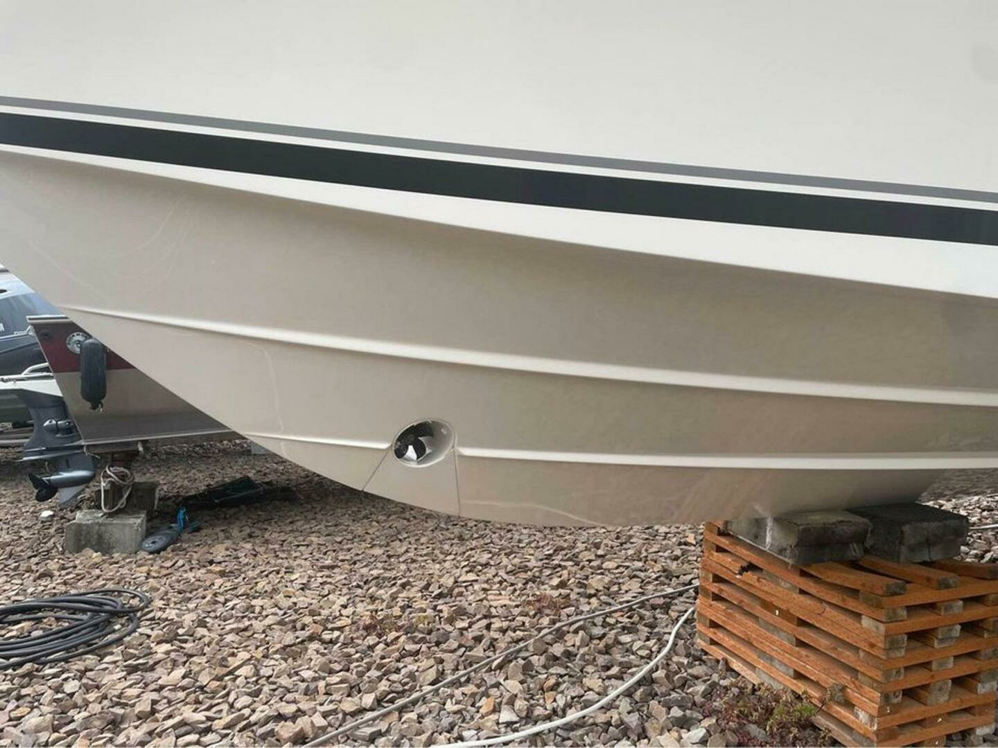 2013 Pursuit 345 Offshore - Image 4