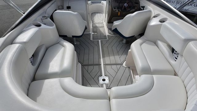 2005 Regal 2400 LSR - 14