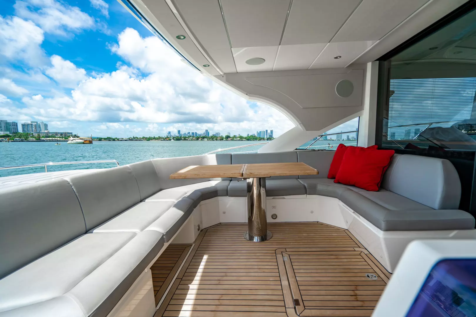 2019 Sunseeker Predator - Image 21