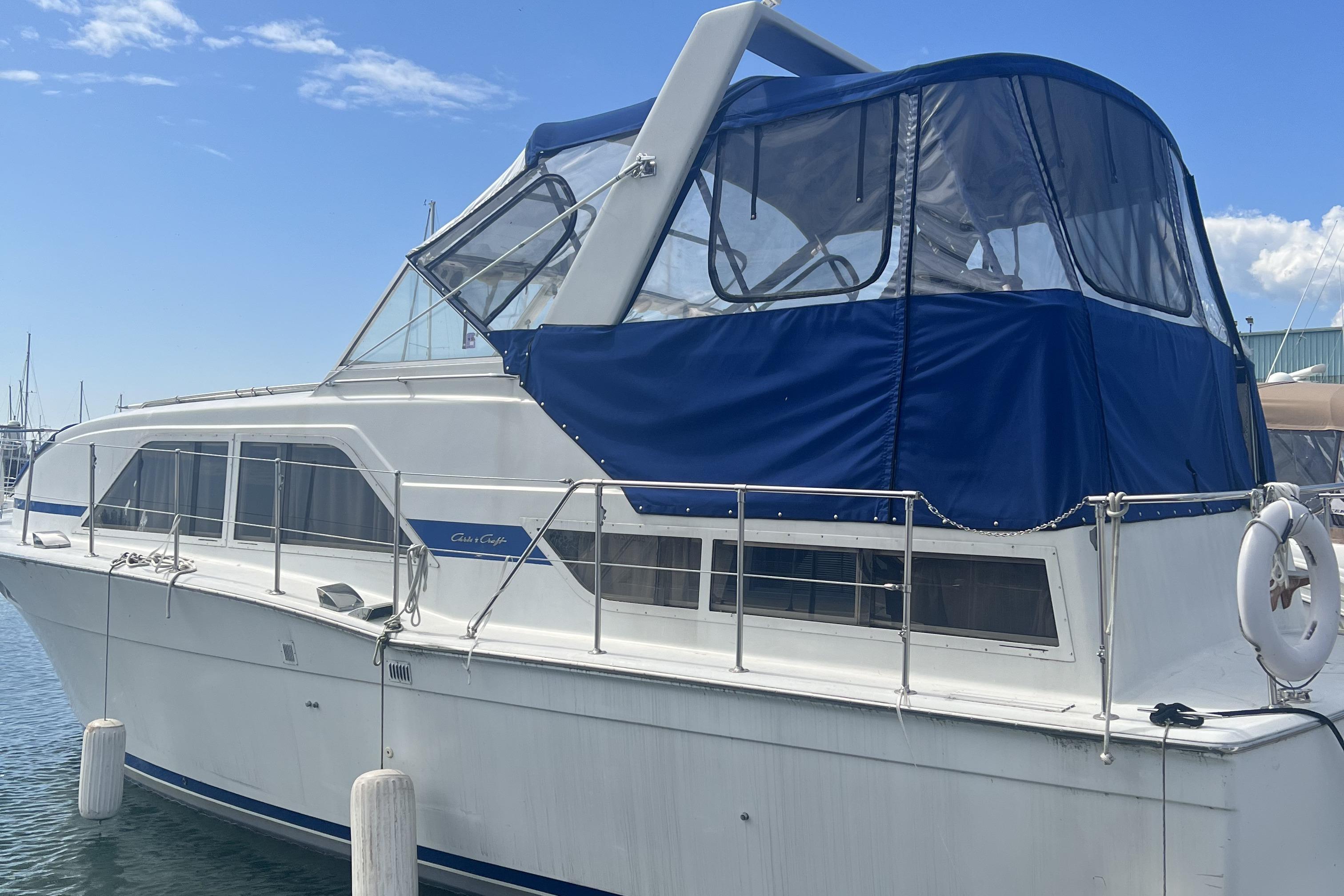 1979 Chris-Craft 350 Catalina