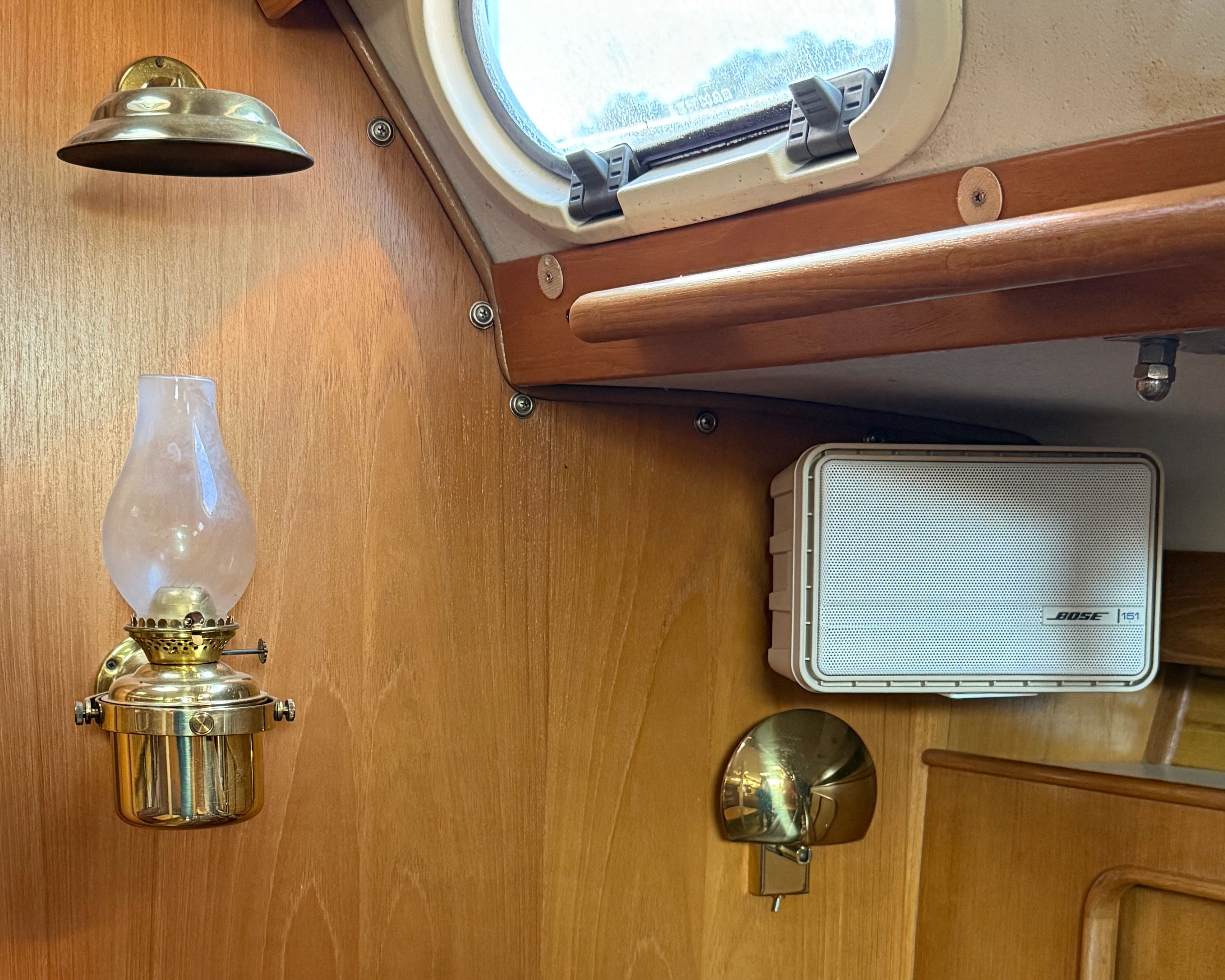2001 Catalina 380 - 36