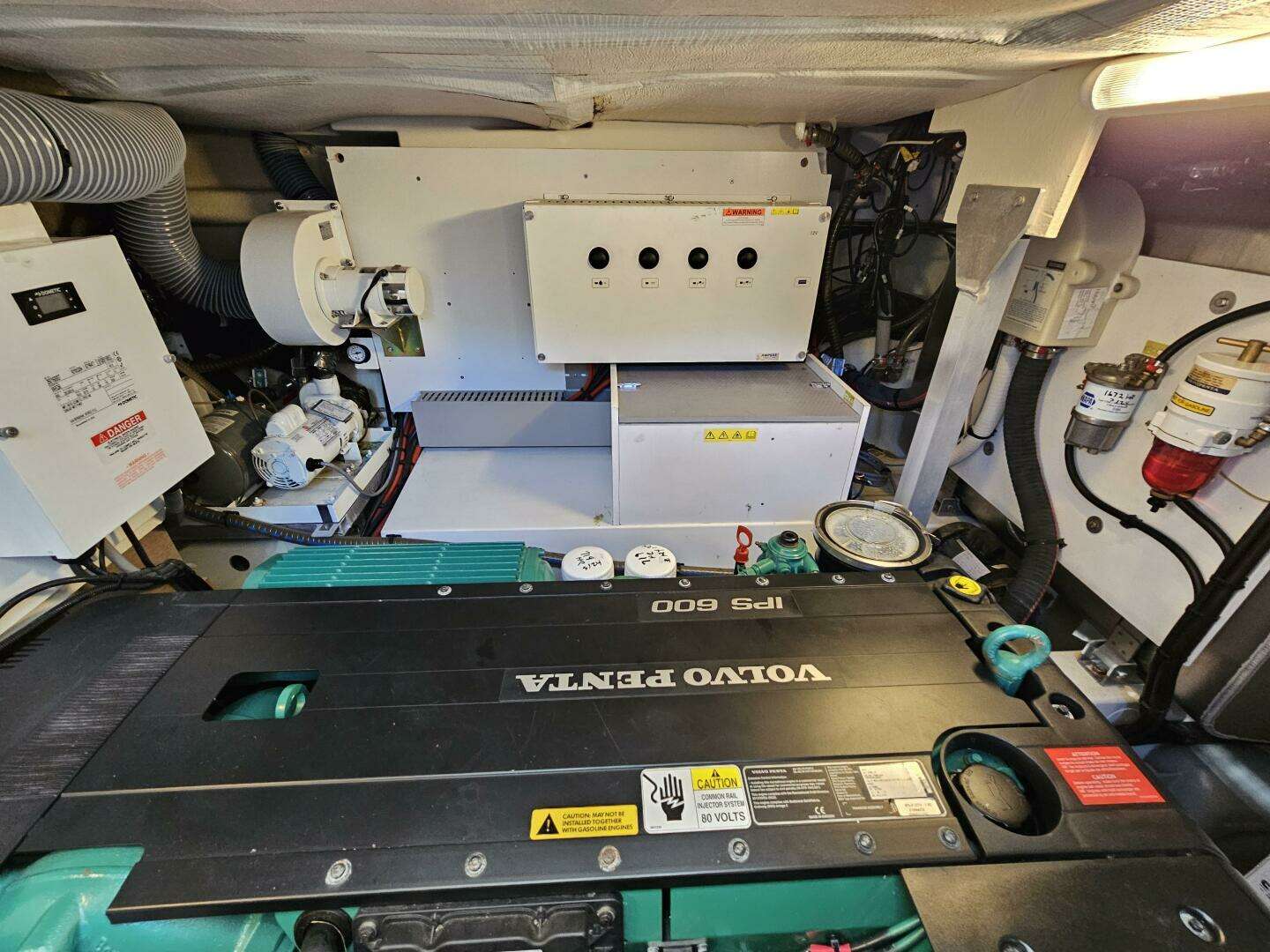 2018 Prestige 460 Fly - Image 27