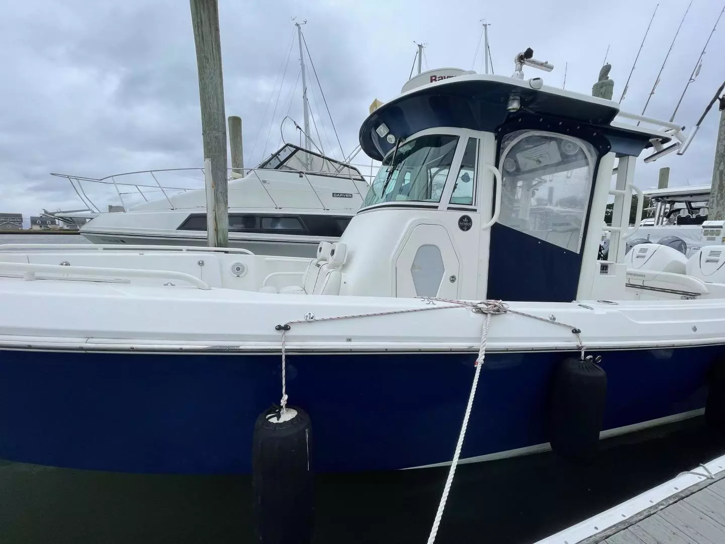 2007 Everglades 290 Pilot - Image 4