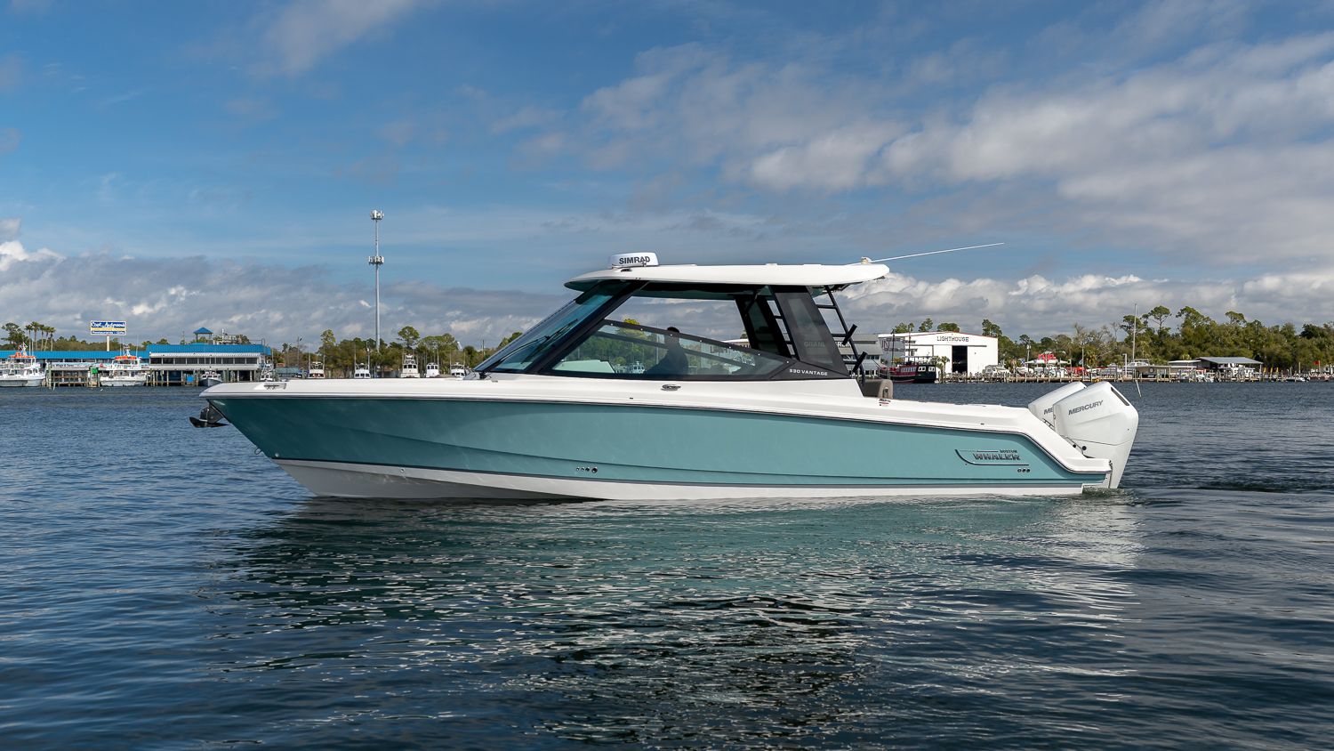 2026 Boston Whaler 330 Vantage
