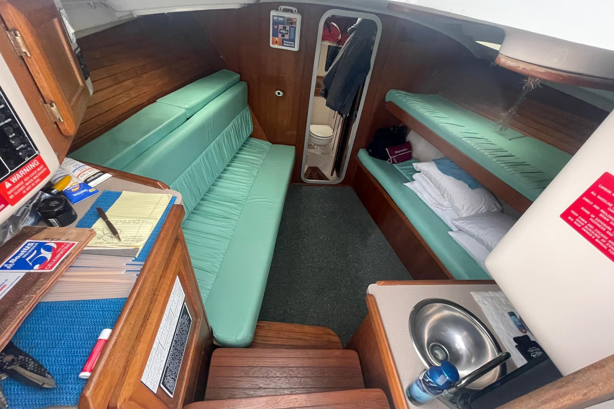 1996 LUHRS 290 TOURNAMENT OPEN CABIN OVERVIEW LOOKING FORWARD