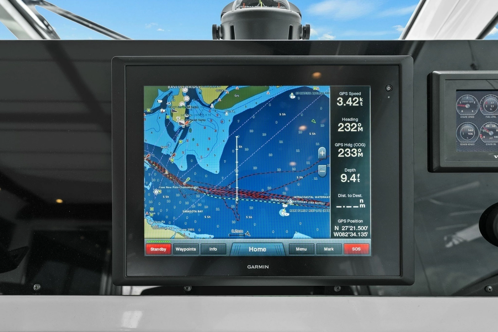 2014 Cruisers Yachts 48 Cantius - Image 10