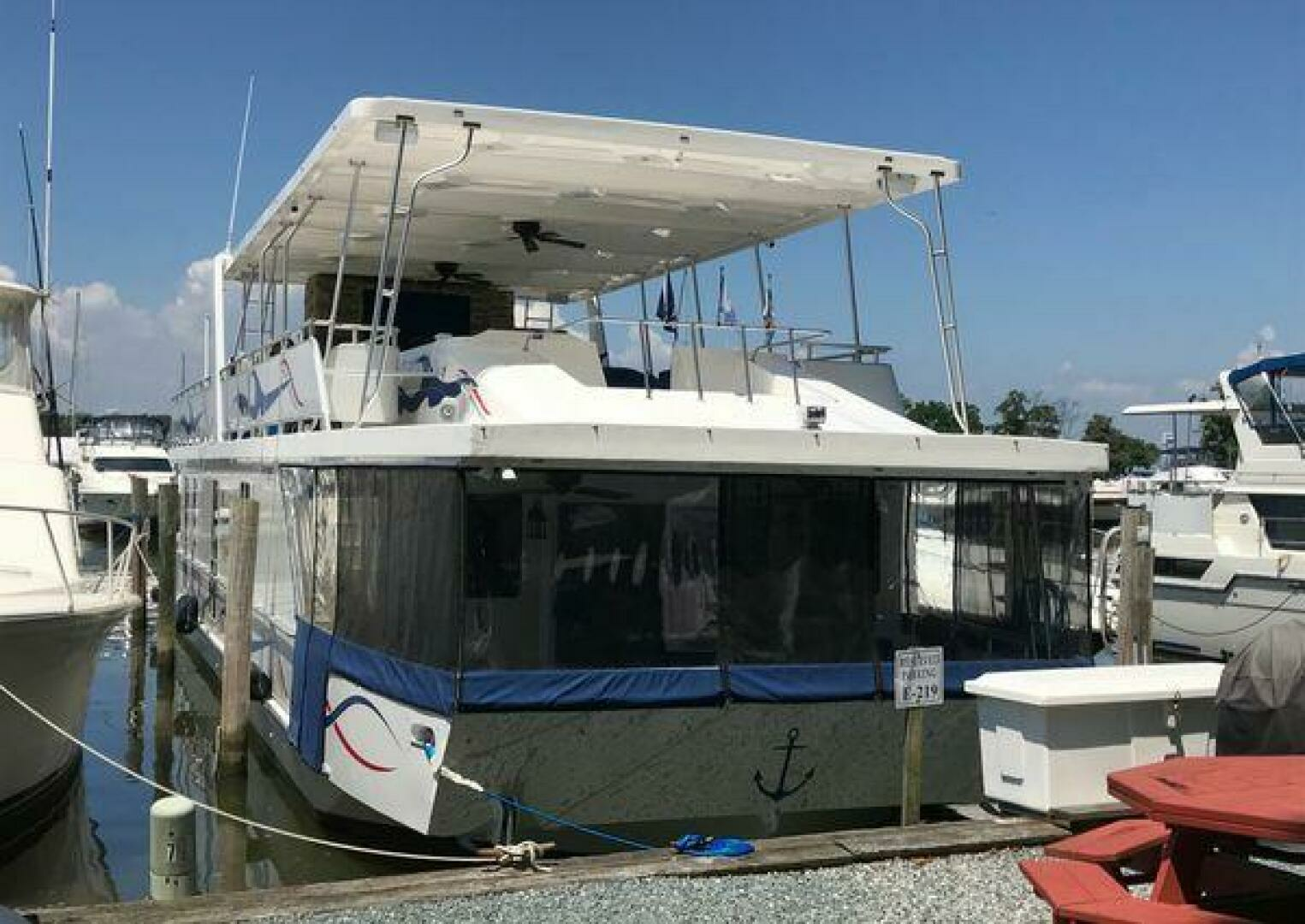 2017 Sumerset Houseboat - Image 4