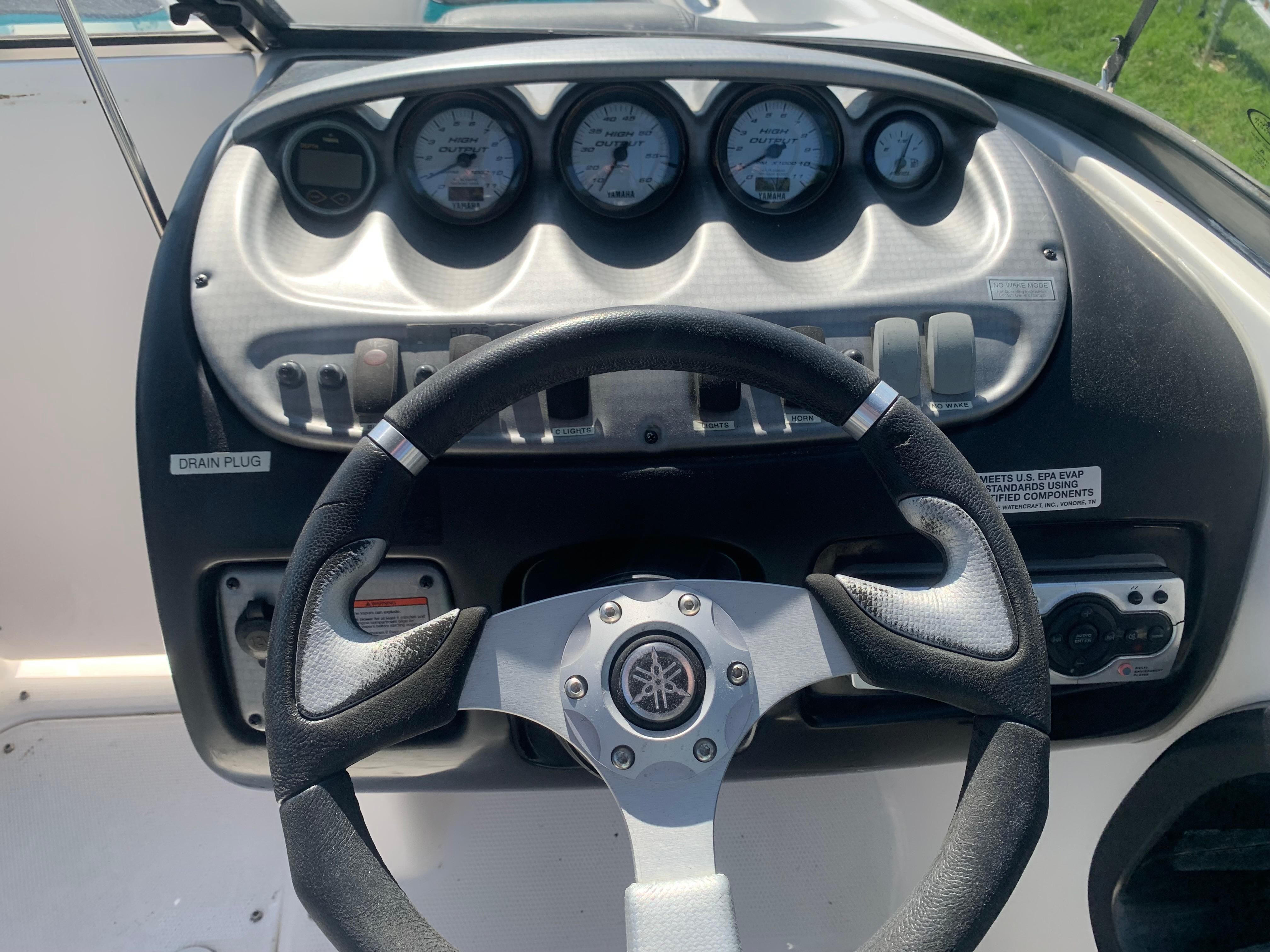 2010 Yamaha Boats 212SS - 19