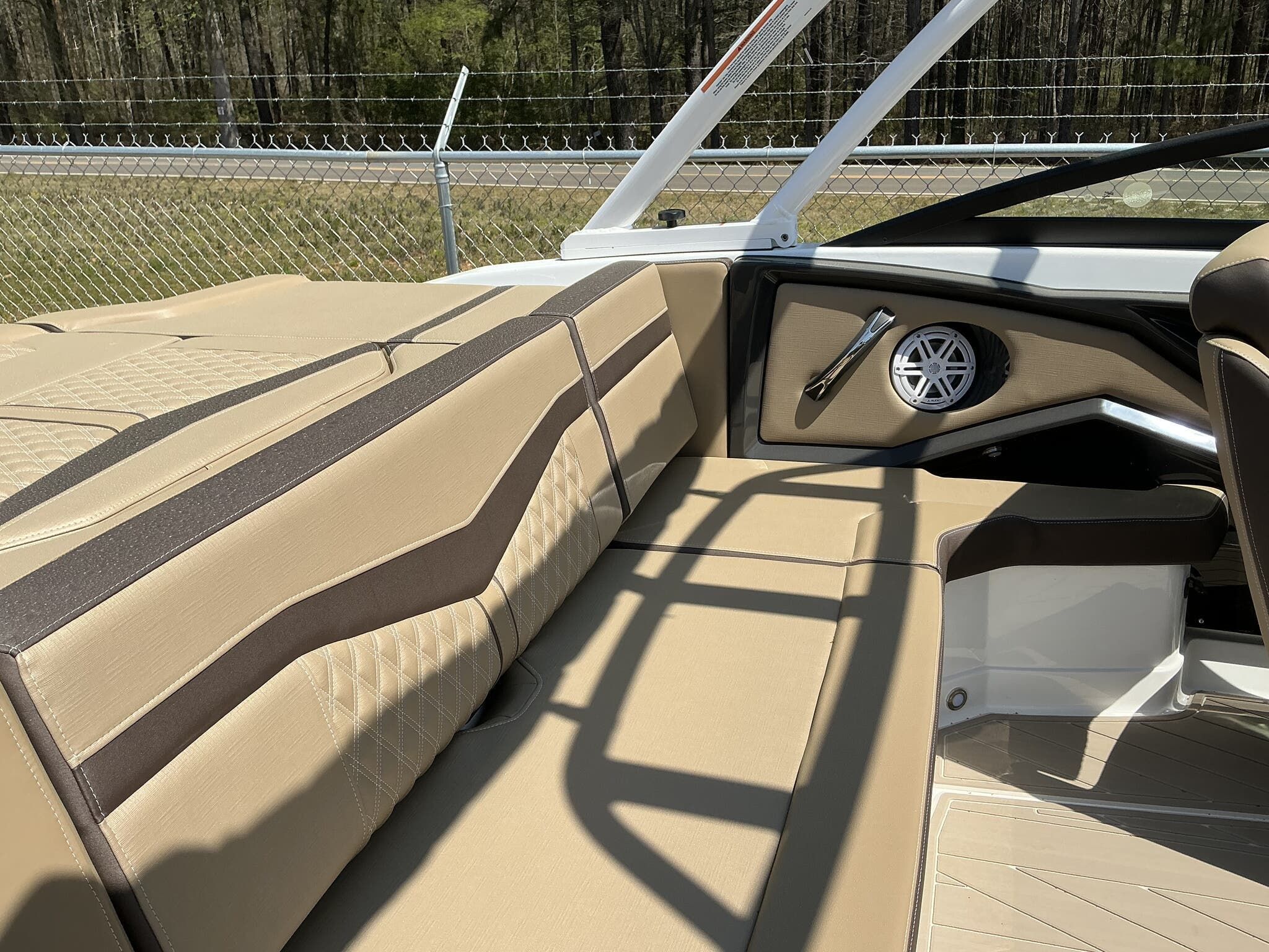 2025 Monterey 218SS Super Sport - 9