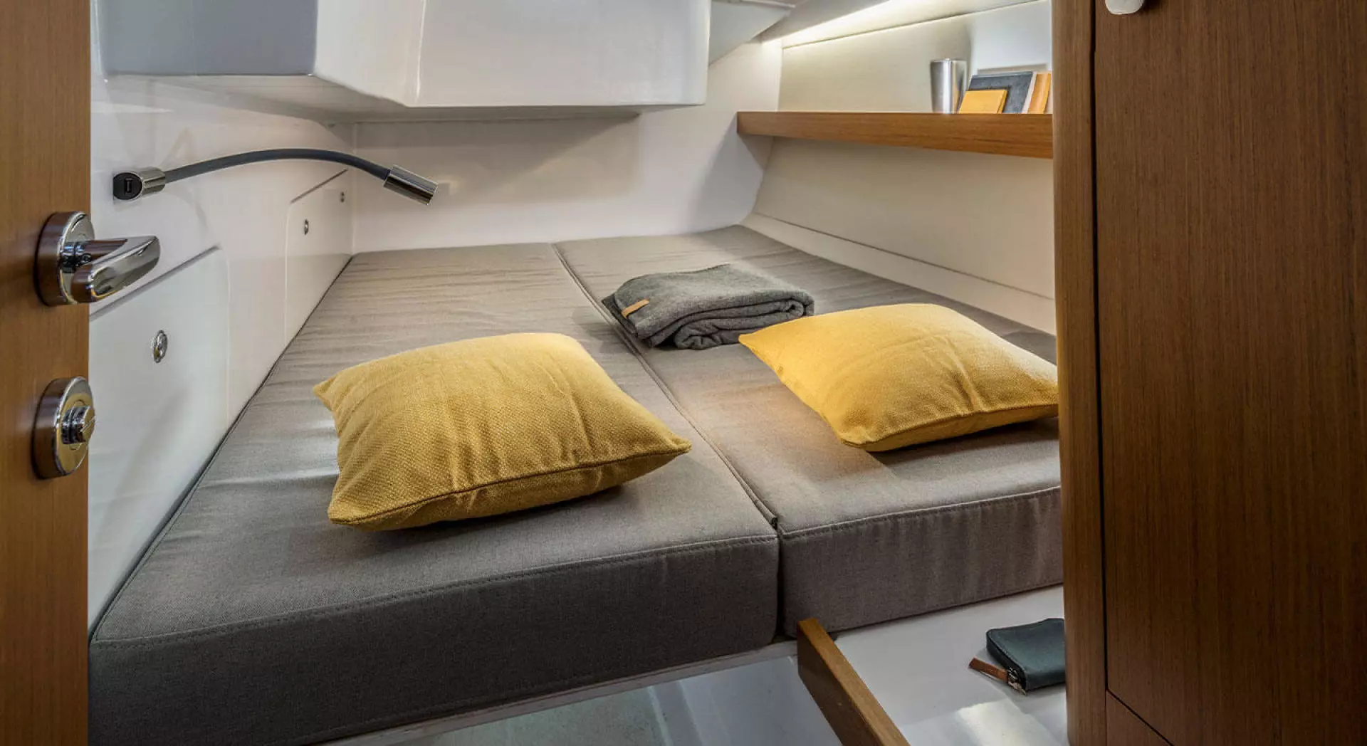 2026 Beneteau First 36 - Image 8
