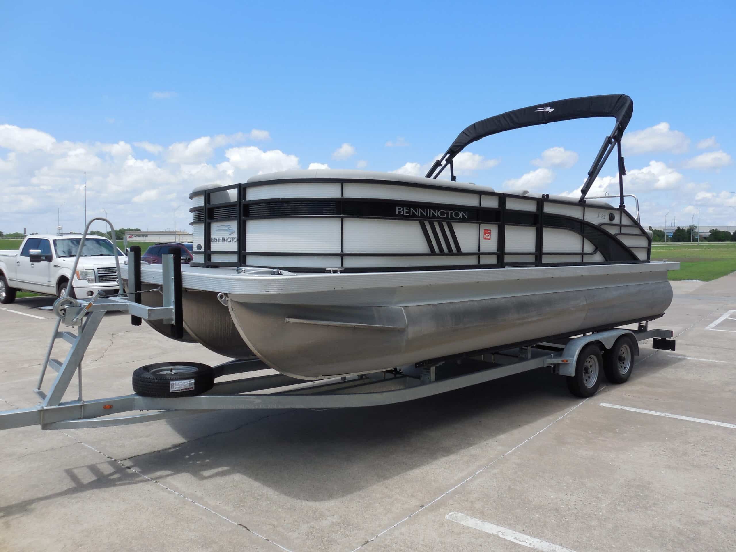 2023 Bennington 22LSB - 7