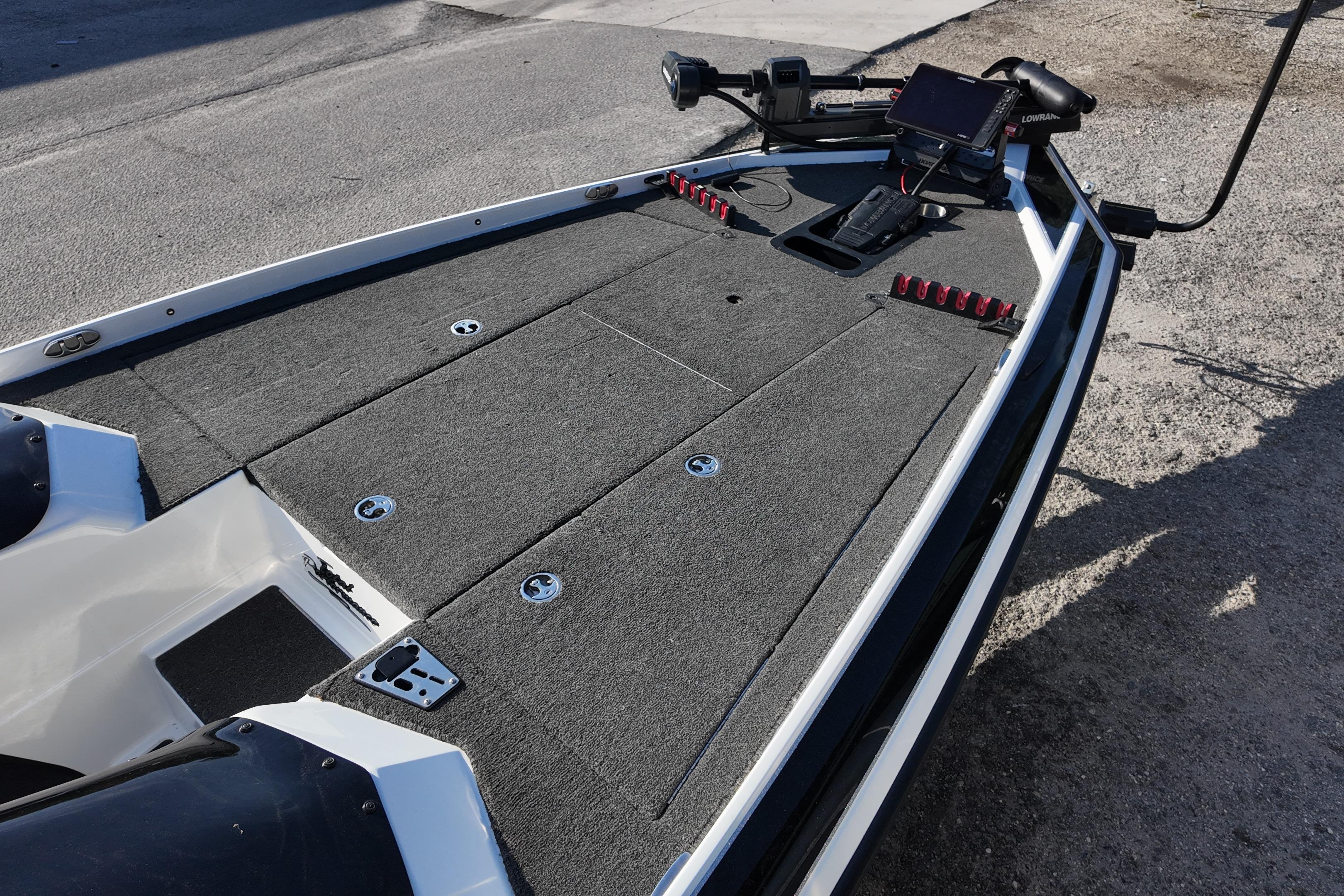 2022 Bullet 21SDC boat deck with fishing equipment and electronics, featuring a sleek design.