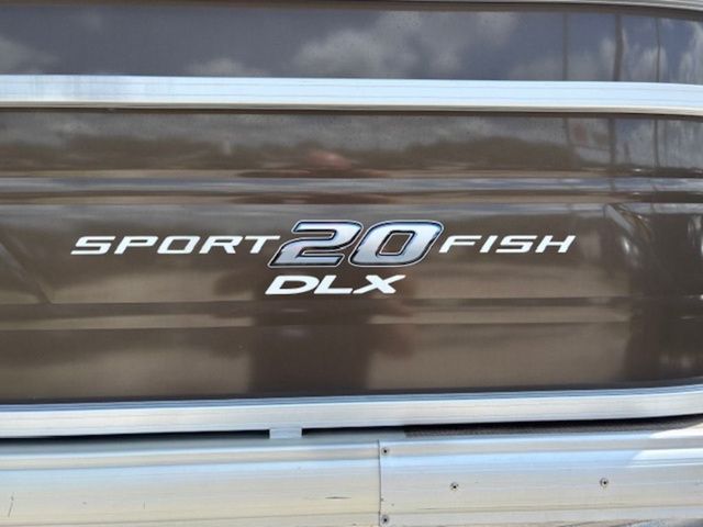 2024 Sun Tracker SportFish 20 DLX - 2