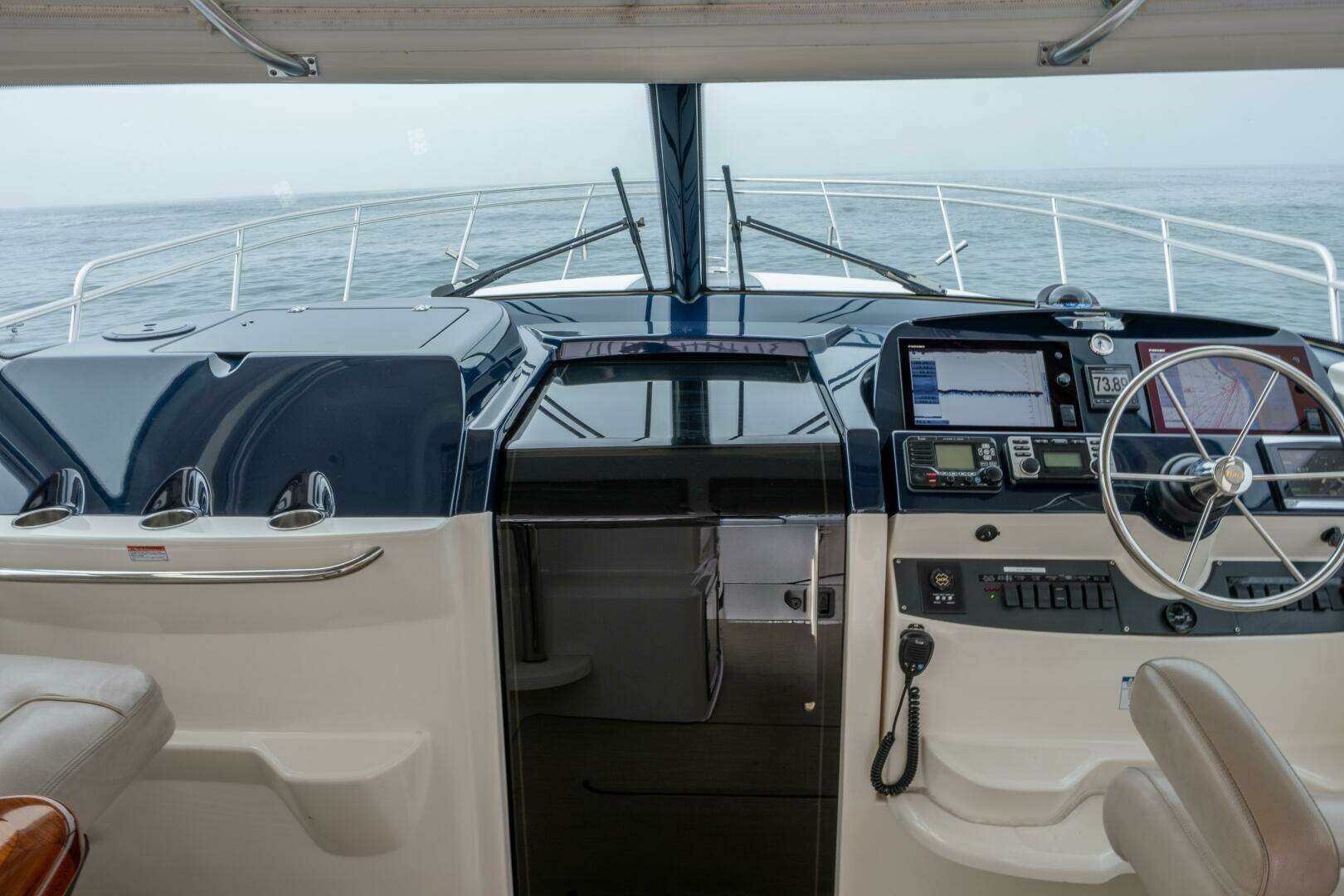 2015 Tiara Yachts 4300 Open - Image 18