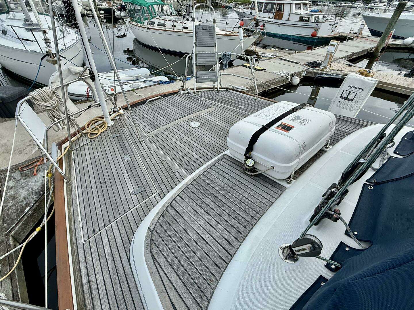 2003 Beneteau — - Image 14