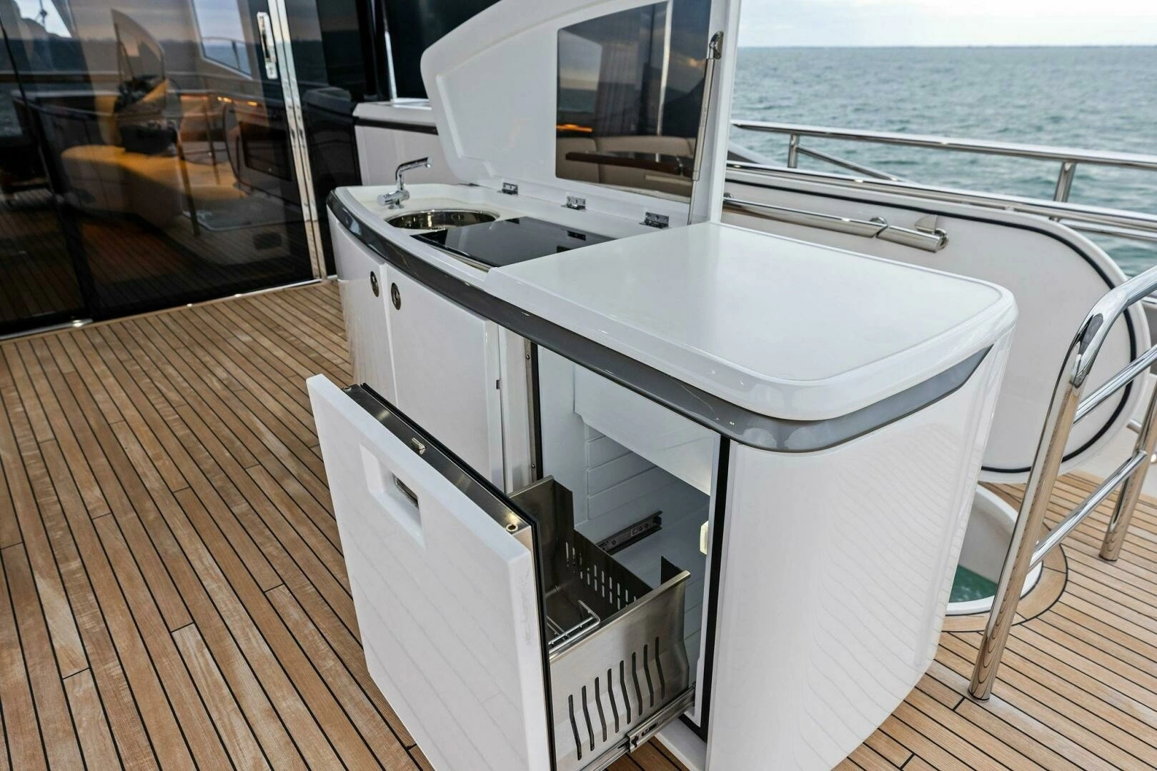 2024 Princess X80 - Image 107
