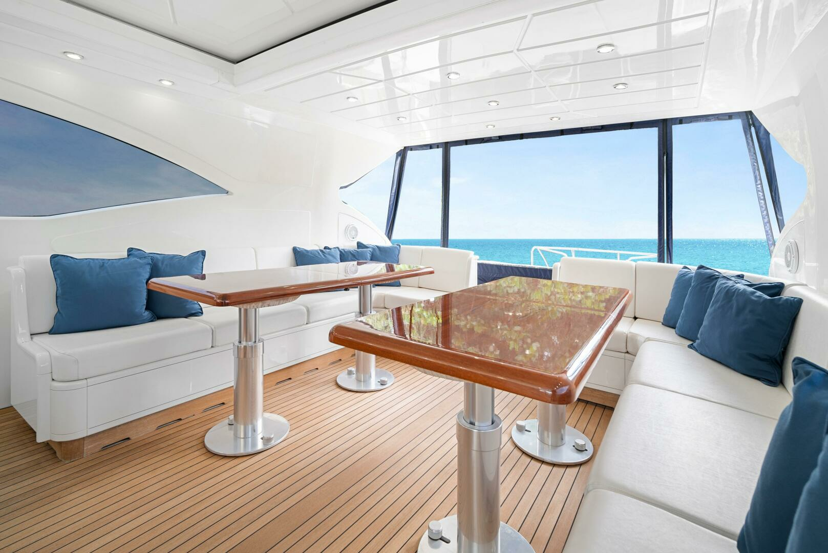 2001 Mangusta 72 - Image 43