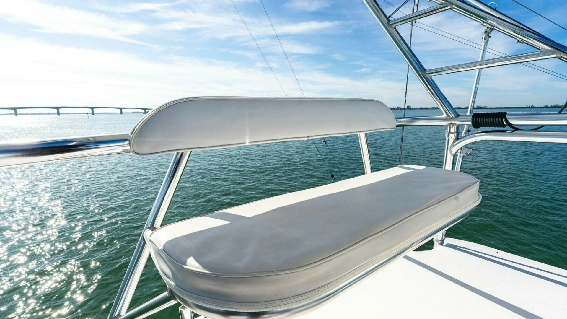 2005 Cabo 40 Express - Image 34