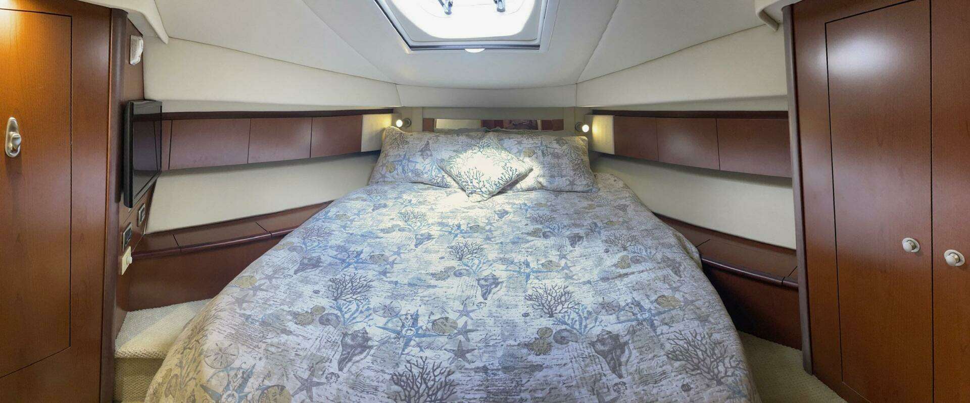 2007 Sea Ray 44 Sedan Bridge - Image 21