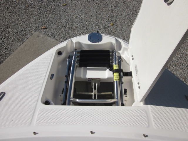 2018 Chaparral Vortex 243 VRX - 15