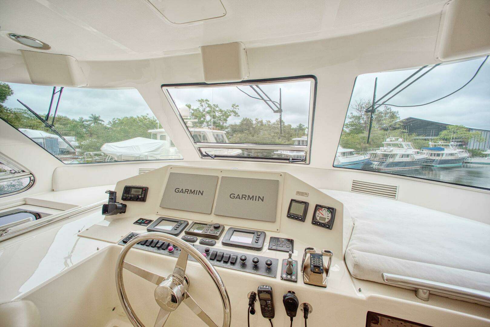 2011 Marlow Explorer 70E - Image 8