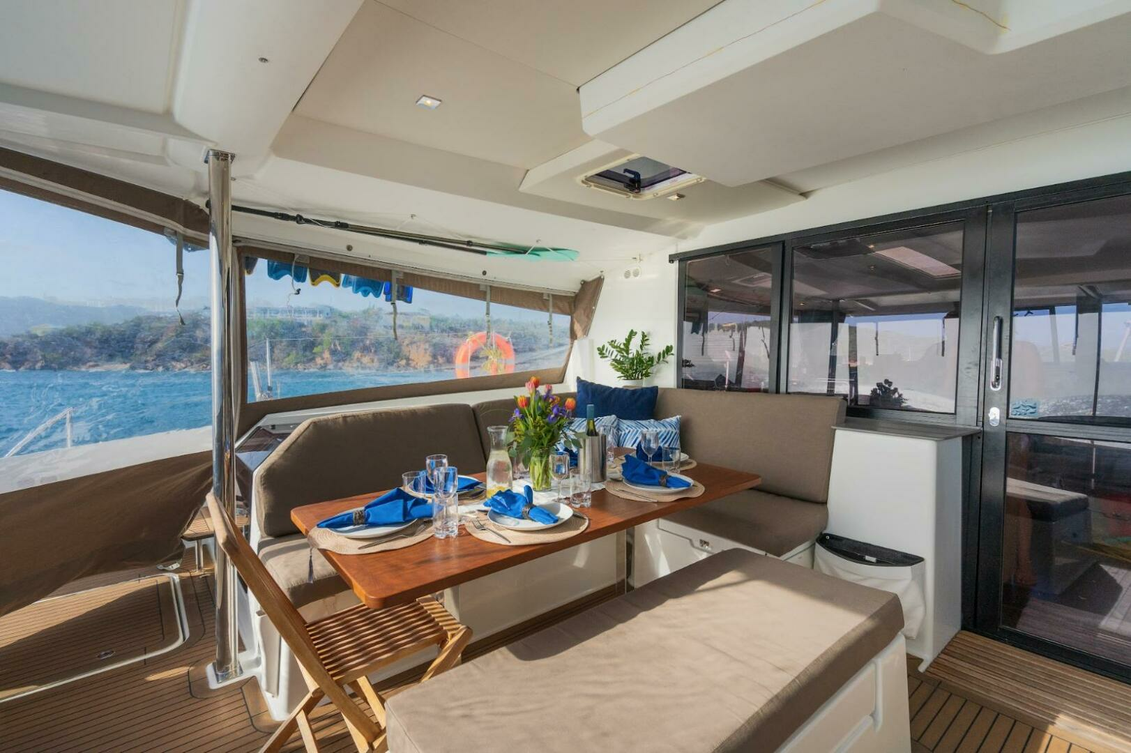 2019 Fountaine Pajot Saona 47 - Image 12