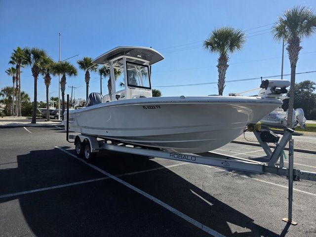 2023 Robalo 246 Cayman - 6
