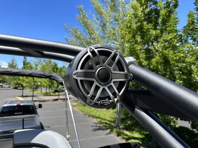 2025 Harris Solstice 230 SL - 26