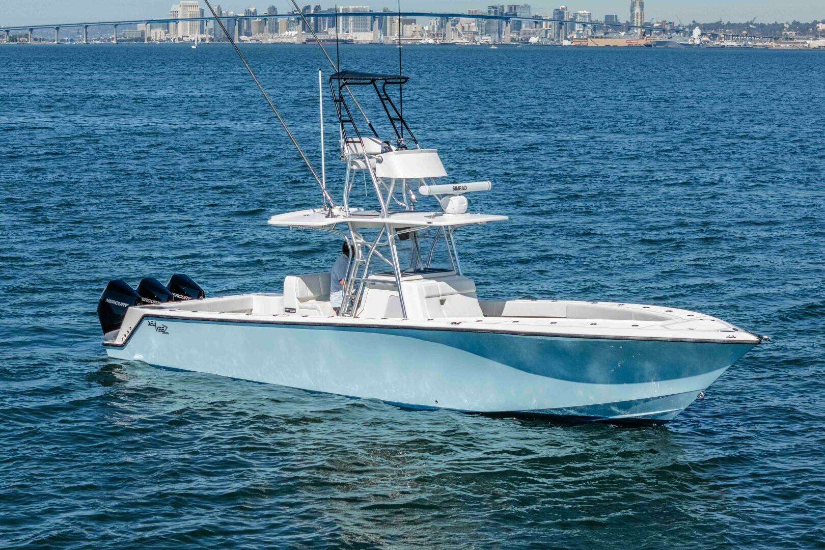 2018 SeaVee 370 Z - Image 27