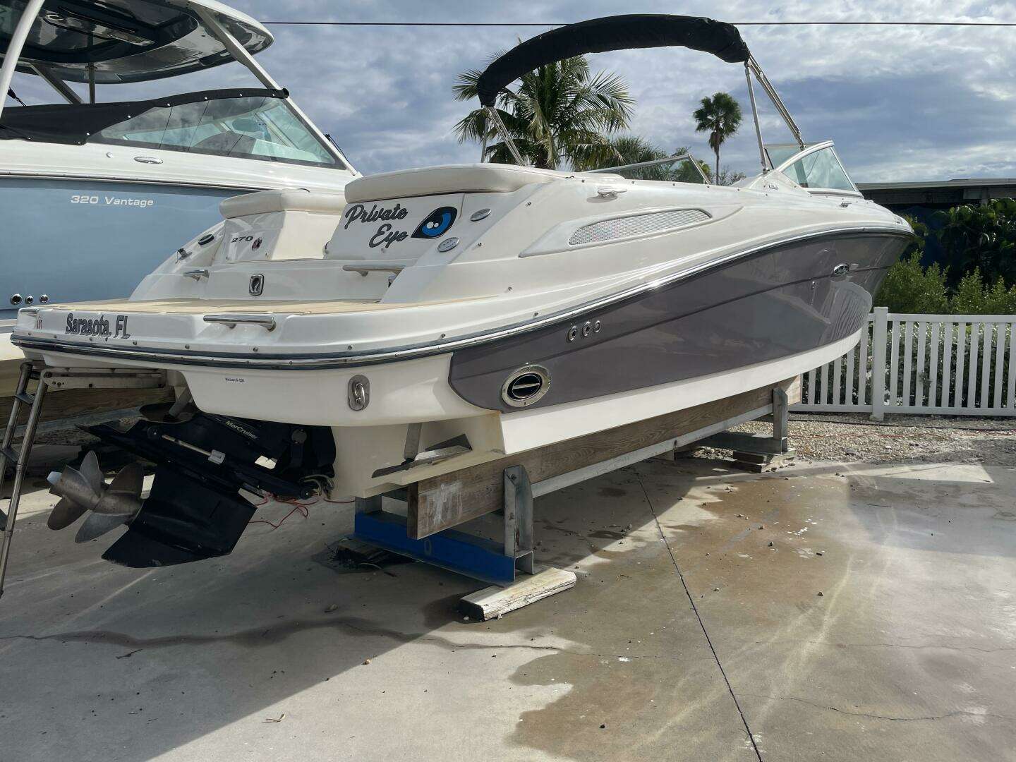 2008 Sea Ray 270 SLX - Image 2