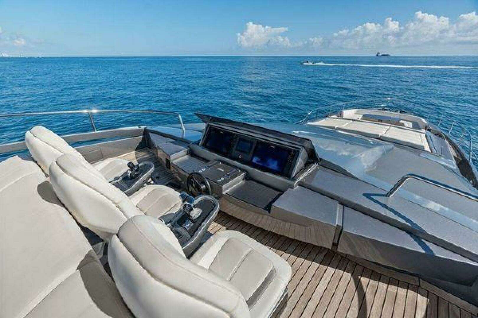 2019 Pershing — - Image 25