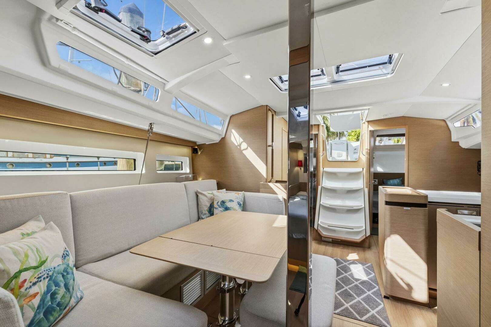 2021 Jeanneau 440 - Image 34