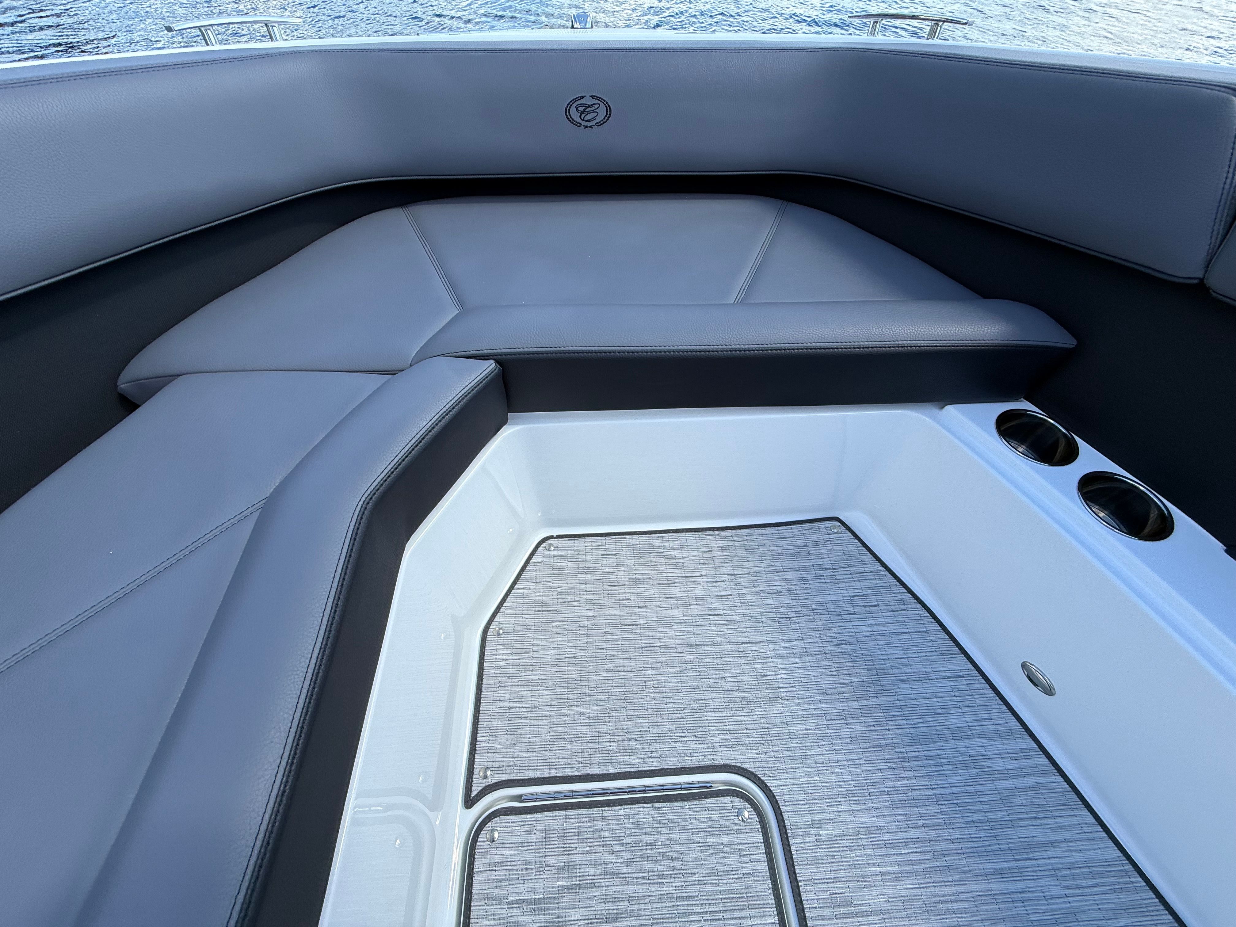 2026 Cobalt R8 Surf - 11
