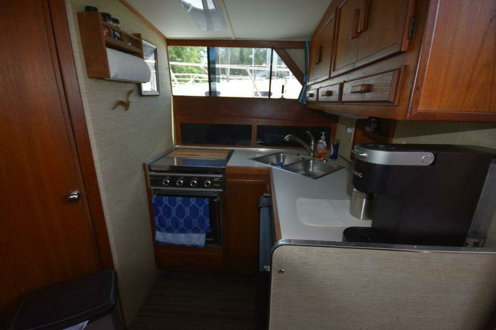 1985 Marinette 39 Double Cabin - Image 52