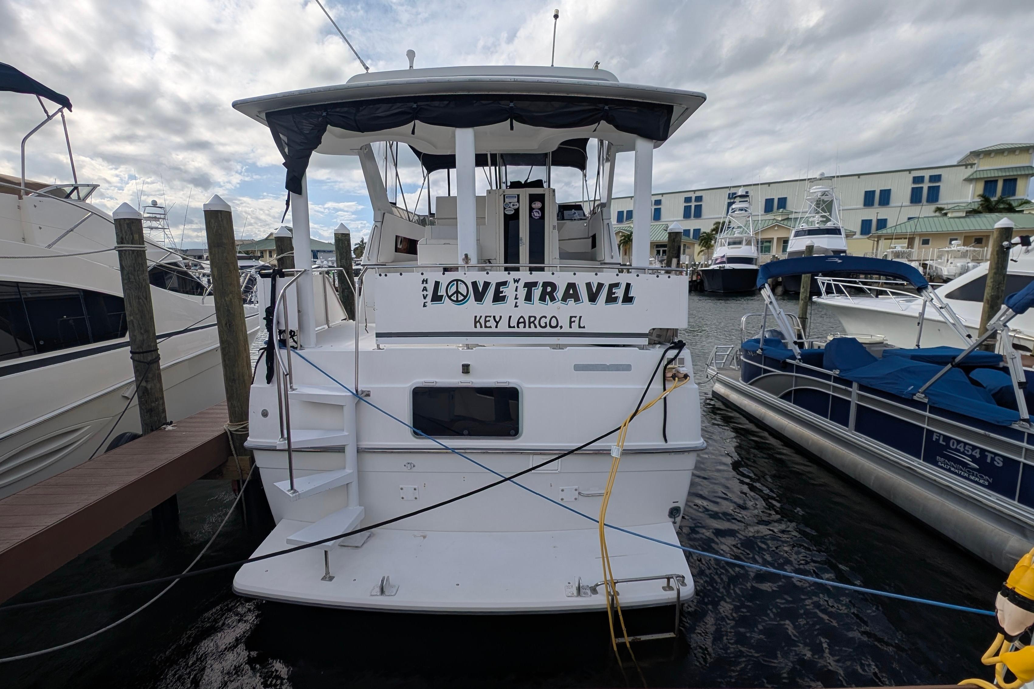 1994 Carver 370 Aft Cabin Motor Yacht