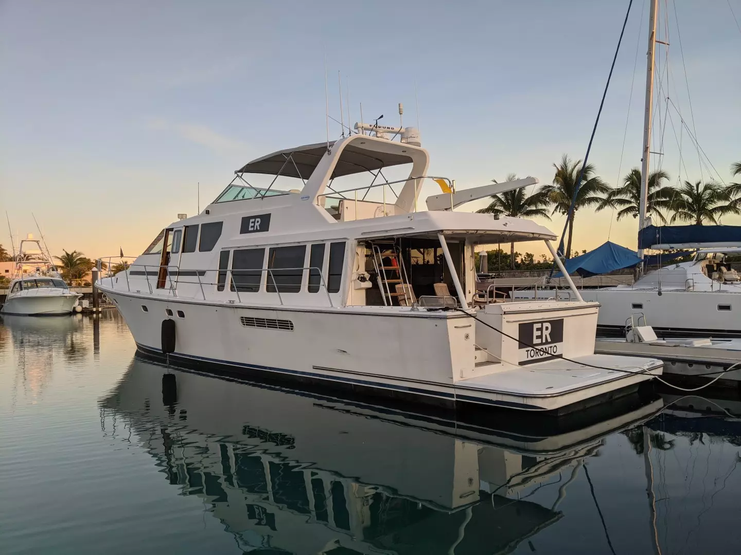 2000 Pacific Mariner 65 Motoryacht - Image 3