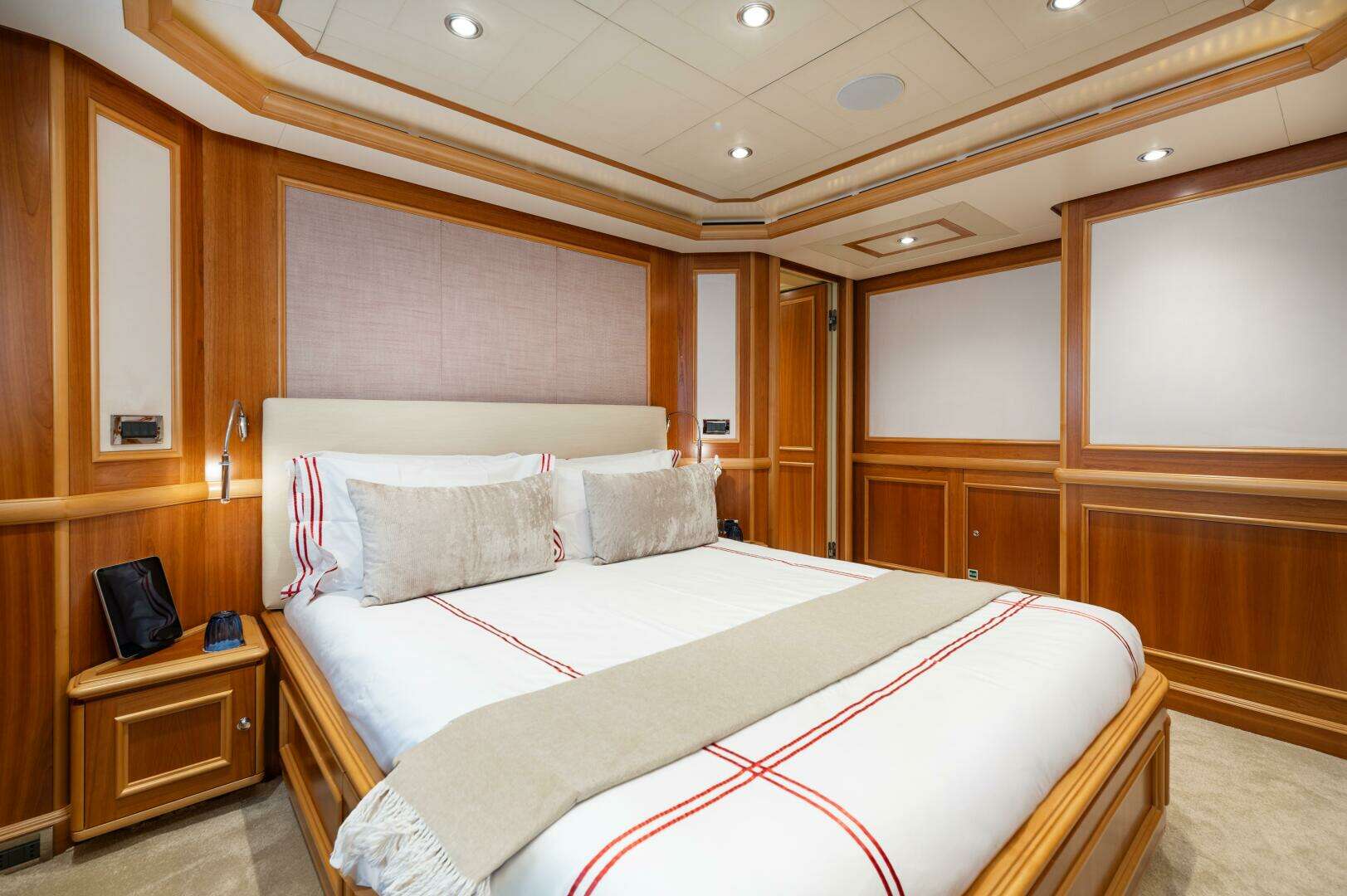 2007 CRN Pilothouse - Image 26